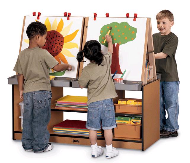 Example of Children's Preschool Art Easel